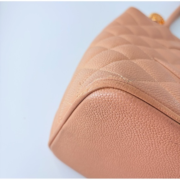 CHANEL Matelasse Medallion Cocomark Tote Bag Beige Caviar Skin - Picture 8 of 16